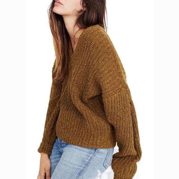 Madewell Sweaters - Madewell pleat sleeve sweater pullover